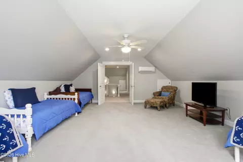 Bedroom - 165 N Teachs Point Rd, Bath, NC 27808 photo 4 of 7