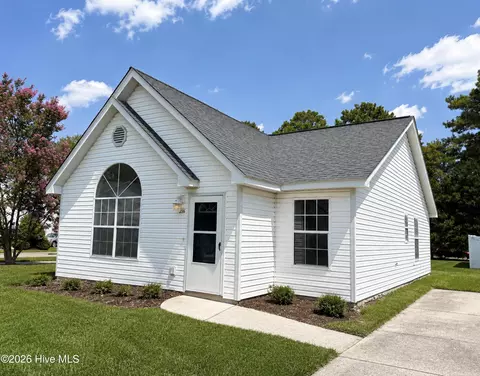 216 Cape Point Ln, Greenville, NC 27858