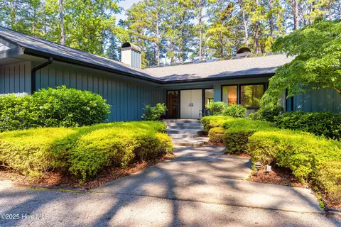 Exterior - 185 Ponte Vedra Dr, Pinehurst, NC 28374 photo 3 of 13
