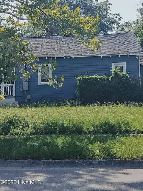 724 S 9th St, Wilmington, NC 28401