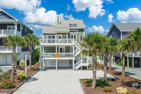 703 S Shore Dr, Surf City, NC 28445