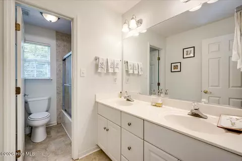 Bath - 1108 Hampstead Pl, Martinez, GA 30907 photo 3 of 5