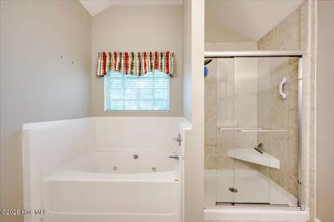 Bath - 1108 Hampstead Pl, Martinez, GA 30907 photo 1 of 5