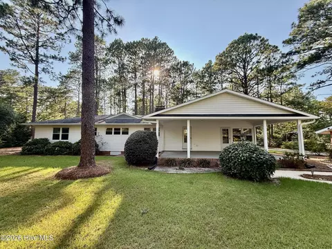 Exterior - 70 Windmere Rd, Pinehurst, NC 28374 photo 10 of 12