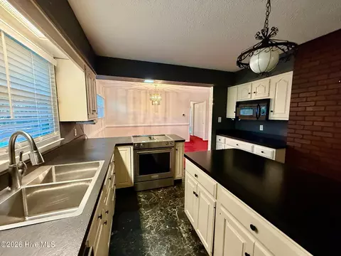 Kitchen - 70 Windmere Rd, Pinehurst, NC 28374 photo 2 of 4