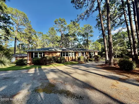 Exterior - 70 Windmere Rd, Pinehurst, NC 28374 photo 3 of 12