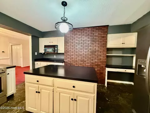 Kitchen - 70 Windmere Rd, Pinehurst, NC 28374 photo 4 of 4