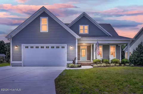 712 Lanyard Dr, Newport, NC 28570