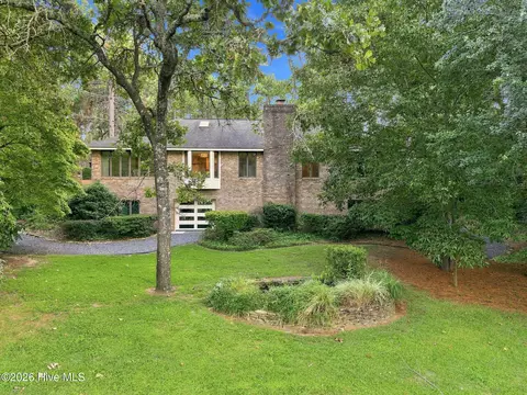 Exterior - 100 Sakonnet Trl, Pinehurst, NC 28374 photo 4 of 10