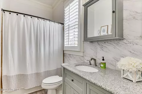 Bath - 442 Northridge Cir, Evans, GA 30809 photo 2 of 5