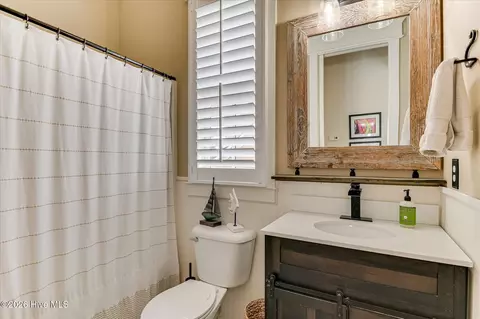 Bath - 442 Northridge Cir, Evans, GA 30809 photo 4 of 5