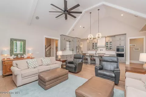 Living - 705 Campana Dr, Evans, GA 30809 photo 3 of 3