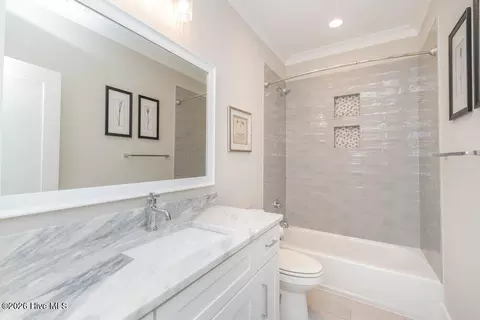Bath - 705 Campana Dr, Evans, GA 30809 photo 10 of 12