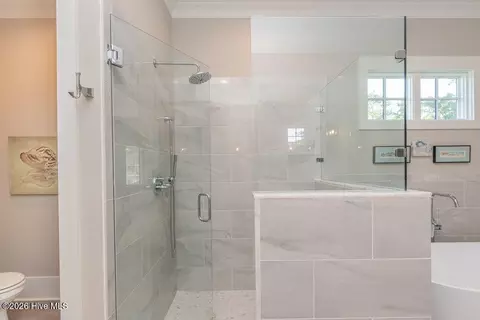 Bath - 705 Campana Dr, Evans, GA 30809 photo 4 of 12