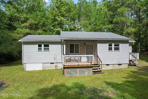 30 Mitchell Brown Rd NE, Bolivia, NC 28422