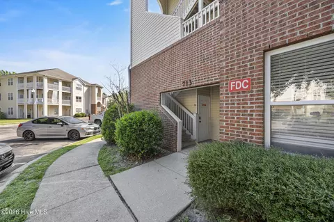 713 Indica Ct #301, Wilmington, NC 28405