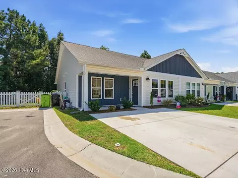 710 Discovery Cv, Newport, NC 28570