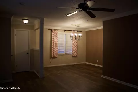 Living - 418 Goldfinch Dr, Augusta, GA 30907 photo 1 of 3