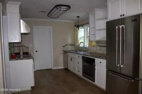 Kitchen - 418 Goldfinch Dr, Augusta, GA 30907 photo 1 of 1