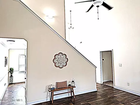 Entry Way - 110 Sonia Dr, Hubert, NC 28539 photo 2 of 3