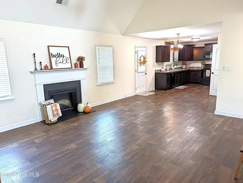 Living - 110 Sonia Dr, Hubert, NC 28539 photo 1 of 1