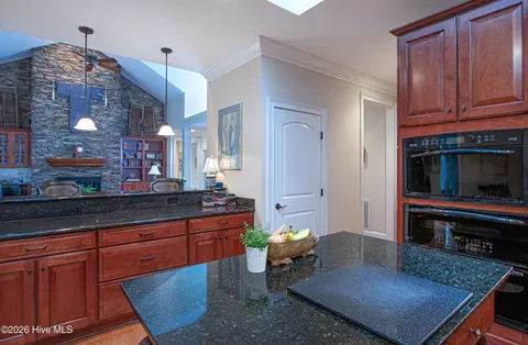 Kitchen - 15 Kilbride Dr, Pinehurst, NC 28374 photo 2 of 6