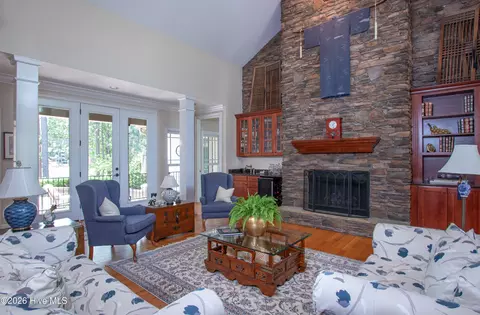 Living - 15 Kilbride Dr, Pinehurst, NC 28374 photo 2 of 5