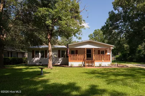 306 Old Loy Ave, Jacksonville, NC 28540