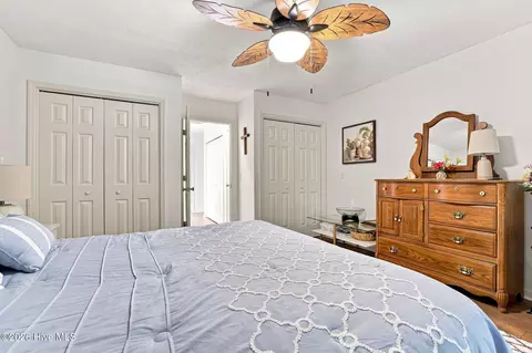 Bedroom - 360 Pinehurst Trace Dr, Pinehurst, NC 28374 photo 4 of 4