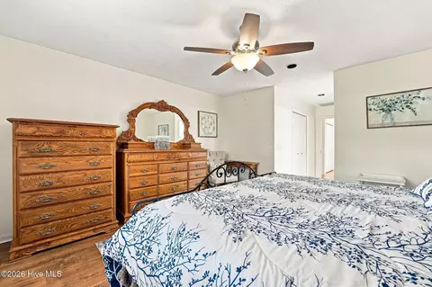 Bedroom - 360 Pinehurst Trace Dr, Pinehurst, NC 28374 photo 2 of 4