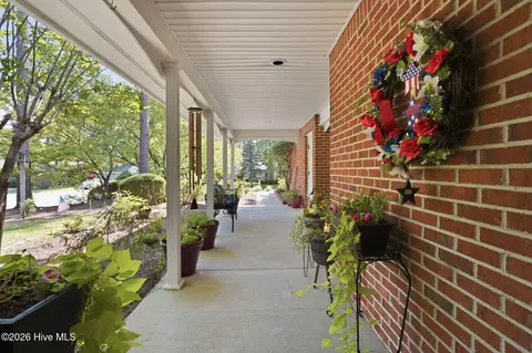 Exterior - 360 Pinehurst Trace Dr, Pinehurst, NC 28374 photo 5 of 18