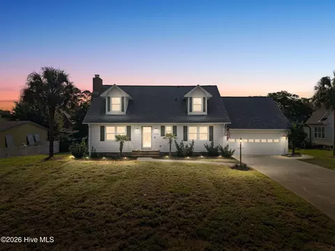 316 NE 58th St, Oak Island, NC 28465
