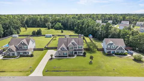 View/Area - 110 E Conolly Ct, Hampstead, NC 28443 photo 6 of 12