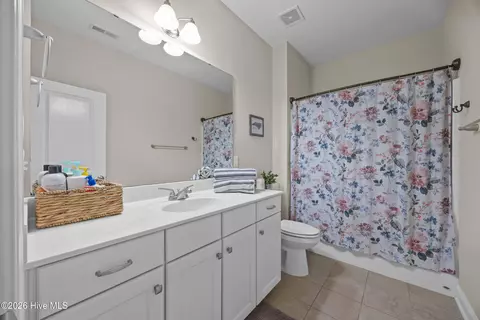 Bath - 110 E Conolly Ct, Hampstead, NC 28443 photo 7 of 7