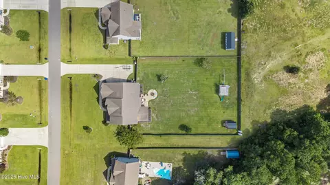 View/Area - 110 E Conolly Ct, Hampstead, NC 28443 photo 4 of 12