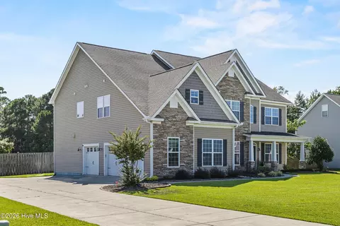 Exterior - 110 E Conolly Ct, Hampstead, NC 28443 photo 11 of 12