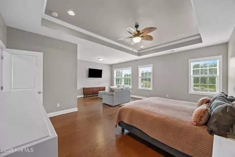 Bedroom - 110 E Conolly Ct, Hampstead, NC 28443 photo 2 of 9