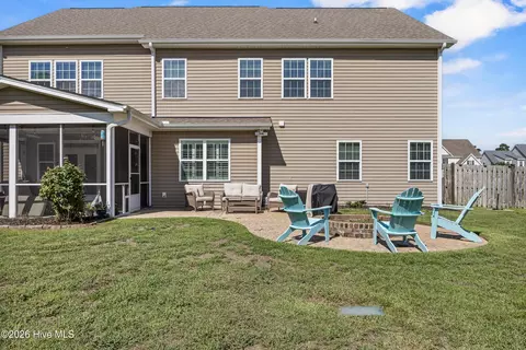 Exterior - 110 E Conolly Ct, Hampstead, NC 28443 photo 5 of 12