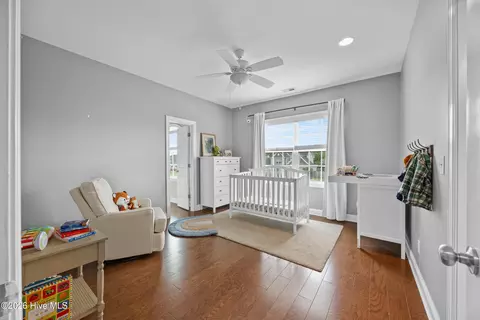 Bedroom - 110 E Conolly Ct, Hampstead, NC 28443 photo 4 of 9