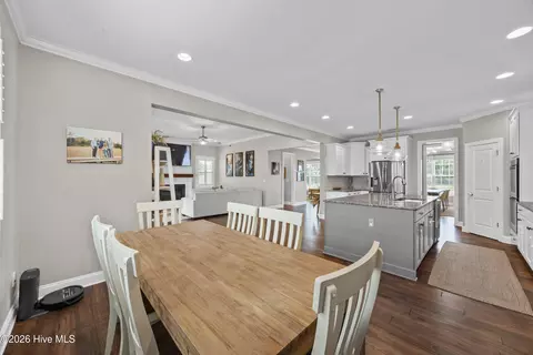 Dining - 110 E Conolly Ct, Hampstead, NC 28443 photo 4 of 4
