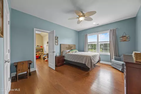 Bedroom - 110 E Conolly Ct, Hampstead, NC 28443 photo 7 of 9