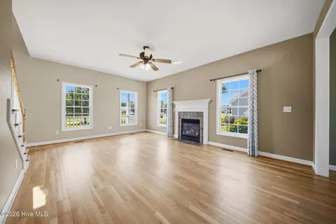 Living - 117 Middle Point Rd, Hampstead, NC 28443 photo 5 of 7