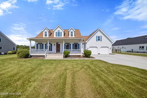 Exterior - 117 Middle Point Rd, Hampstead, NC 28443 photo 2 of 15