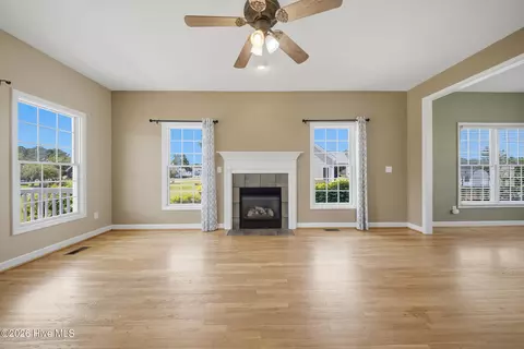 Living - 117 Middle Point Rd, Hampstead, NC 28443 photo 4 of 7