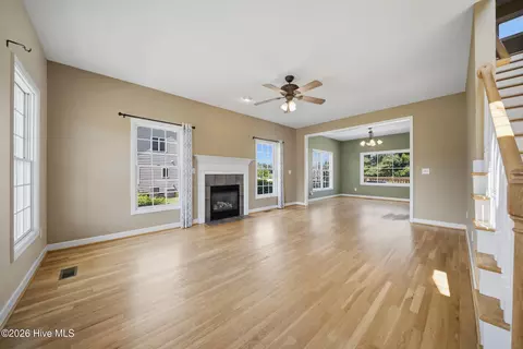 Living - 117 Middle Point Rd, Hampstead, NC 28443 photo 1 of 7