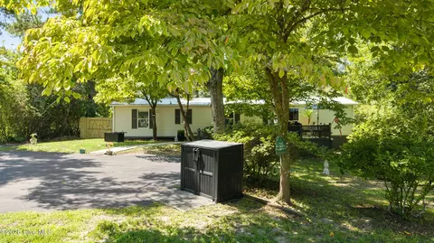 Exterior - 303 Buck Dr, Hampstead, NC 28443 photo 8 of 9