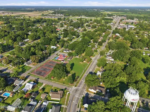 View/Area - 296 Fourth St, Ayden, NC 28513 photo 7 of 8