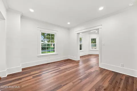Living - 296 Fourth St, Ayden, NC 28513 photo 4 of 4