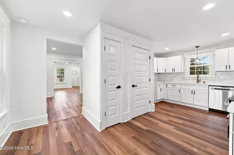 Entry Way - 296 Fourth St, Ayden, NC 28513 photo 3 of 5