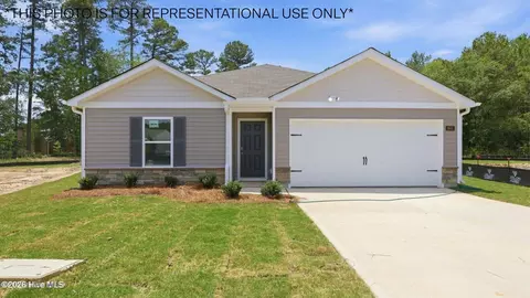 4030 Juanita Ave, Ayden, NC 28513